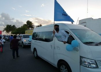 REALIZAN “MEGA CARAVANA” VEHICULAR PRO-VIDA EN CHETUMAL