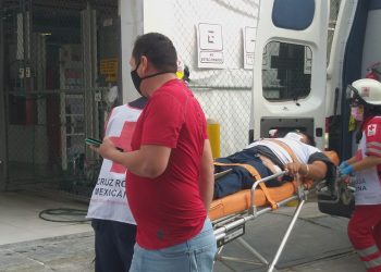 ASALTO DEJA UN LESIONADO DE BALA A ESPALDAS DE LA PLAZA LAS TIENDAS