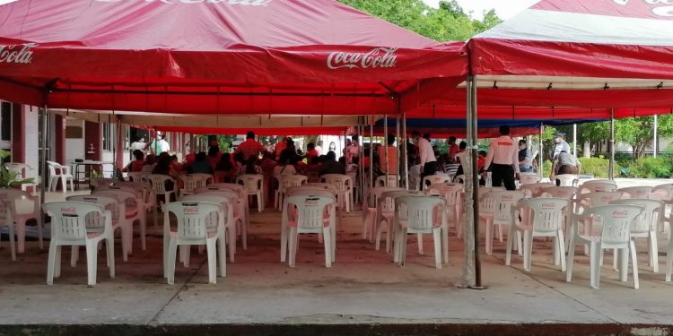 FALTA DE PLANEACIÓN PARA LA VACUNACIÓN EN CHETUMAL PONE EN RIESGO A LOS ADULTOS MAYORES