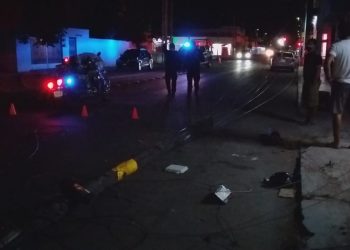 CONDUCTOR EBRIO DERRIBA 3 POSTES DE TELEFONÍA EN LA COLONIA CENTRO