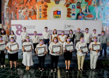 RECONOCE CONGRESO A 8 MUJERES PILARES DEL PODER LEGISLATIVO