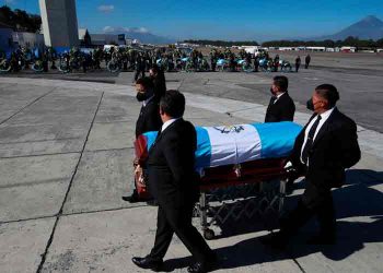 ARRIBAN A GUATEMALA LOS CUERPOS DE LOS 16 MIGRANTES CALCINADOS EN MÉXICO