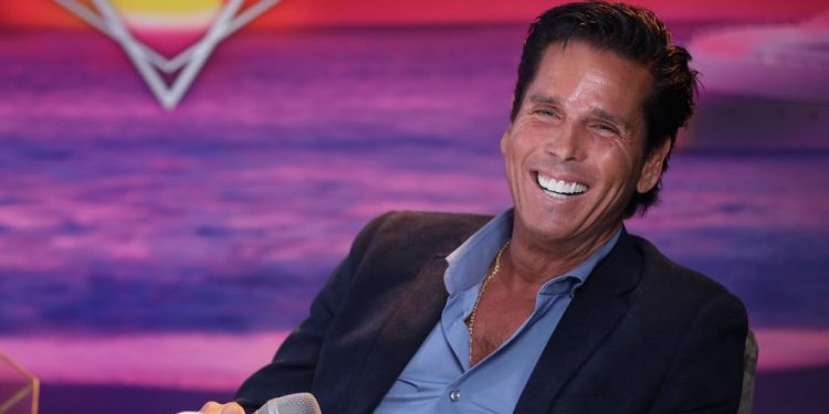 ROBERTO PALAZUELOS VA POR LA PRESIDENCIA MUNICIPAL DE TULUM