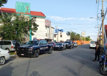 INVESTIGAN DETONACIONES DE ARMA DE FUEGO EN UN FRACCIONAMIENTO DE COZUMEL