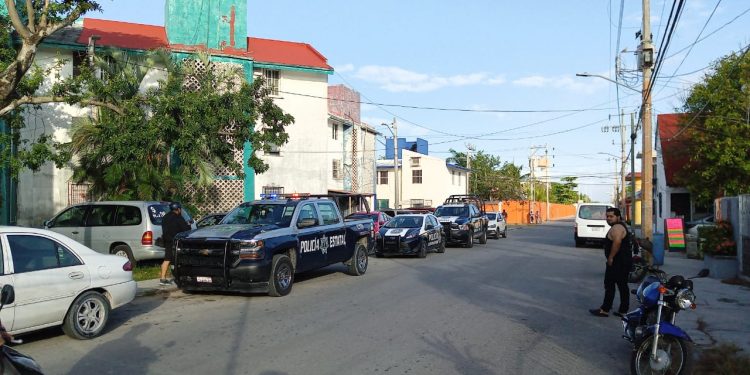 INVESTIGAN DETONACIONES DE ARMA DE FUEGO EN UN FRACCIONAMIENTO DE COZUMEL