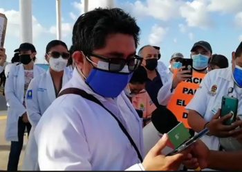 EXIGEN PERSONAL MÉDICO DE COZUMEL SER VACUNADOS CONTRA EL COVID-19.