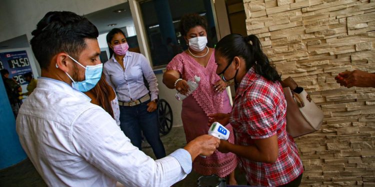 IMPLEMENTAN GOBIERNOS ESTATAL Y MUNICIPAL JORNADA “GUARDIANES POR QUINTANA ROO” EN ISLA MUJERES