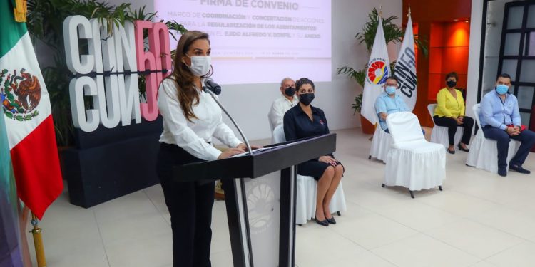 LLEVA BENITO JUÁREZ JUSTICIA SOCIAL A BONFIL, DESPUÉS DE 40 AÑOS DE REZAGO