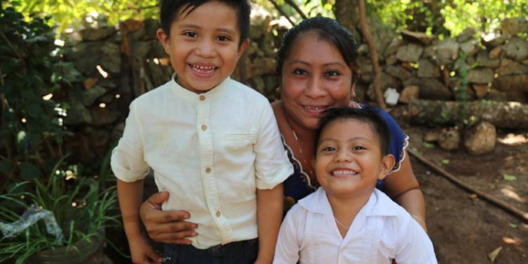 SE RECONOCE TRABAJO DEL DIF YUCATÁN EN FAVOR DE LA NIÑEZ