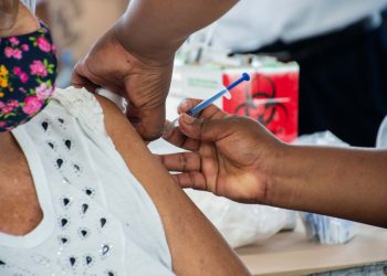 EN QUINTANA ROO SUMAN UN TOTAL DE 54 MIL 952 DOSIS APLICADAS CONTRA EL COVID-19