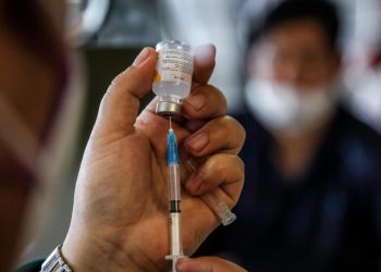 MÉXICO DISTRIBUYE PRIMERAS 955.720 VACUNAS DE CANSINO ENVASADAS EN EL PAÍS