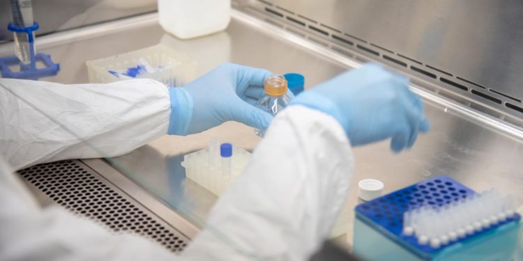 PROFESIONALES DE LA SALUD FORTALECEN EL CONOCIMIENTO CIENTÍFICO SOBRE COVID-19 EN QUINTANA ROO