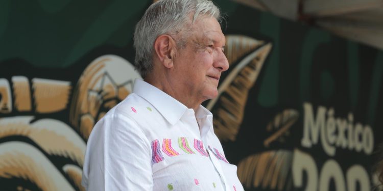LÓPEZ OBRADOR PROPONE VISAS DE TRABAJO PARA ORDENAR FLUJO MIGRATORIO A EEUU