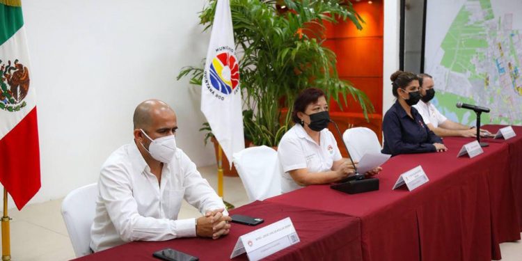 FAMILIAS CANCUNENSES EMPIEZAN A RECUPERAR SU PATRIMONIO