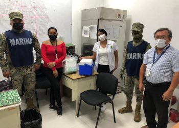 RECIBE SEGUNDA DOSIS DE CONTRA EL COVID-19 PERSONAL DE SALUD DE COZUMEL