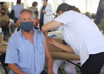 AMPLIA RESPUESTA TUVO LA JORNADA DE VACUNACIÓN DE ADULTOS MAYORES EN TULUM