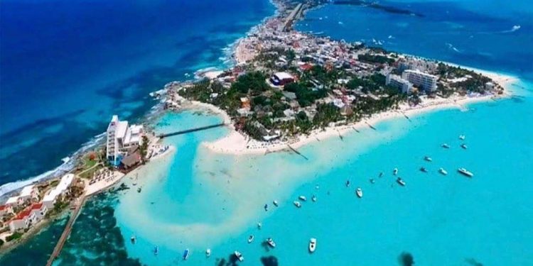 PLAYA NORTE DENTRO DE LAS 25 MEJORES DEL MUNDO POR TRAVELLER’S CHOICE 2021 DE TRIPADVISOR
