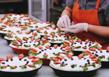 ESTUDIANTES DE LA CARRERA DE ALIMENTOS Y BEBIDAS DEL CONALEP QUINTANA ROO DESTACAN SUS HABILIDADES CULINARIAS