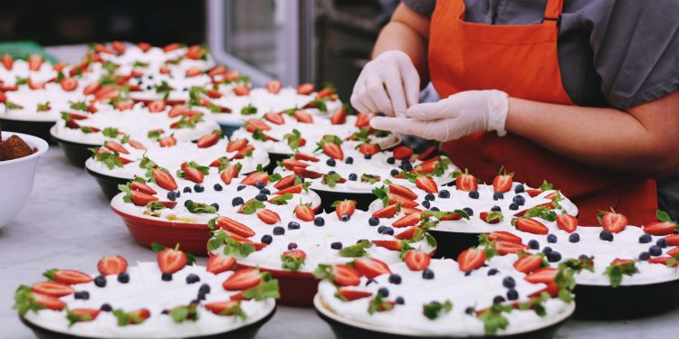 ESTUDIANTES DE LA CARRERA DE ALIMENTOS Y BEBIDAS DEL CONALEP QUINTANA ROO DESTACAN SUS HABILIDADES CULINARIAS