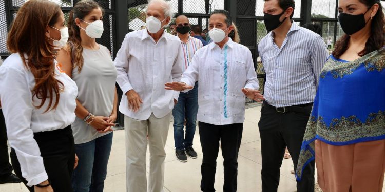 JUNTOS PODEMOS DISMINUIR LAS DESIGUALDADES PARA TENER UNA SOCIEDAD MÁS FUERTE: CARLOS JOAQUÍN