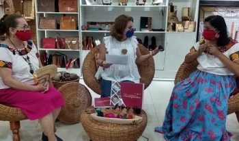 PUBLICA GOBIERNO DE TABASCO PRIMER LIBRO DE MUJERES ARTESANAS