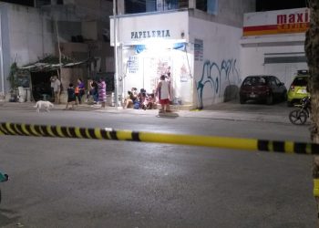 VECINOS DE VILLAS DEL MAR IMPIDEN A MINISTERIALES ASEGURAR A UNA NIÑA DE DOS AÑOS