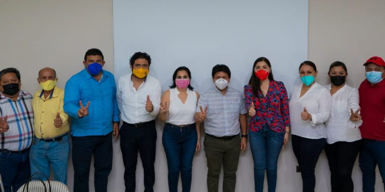 REUNIÓN EMERGENTE DE LOS DIRIGENTES DEL PRD, PAN, PRI Y CONFIANZA POR QUINTANA ROO, EN TULUM