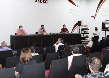 ENTREGAN LA SECRETARÍA PARA EL DESARROLLO ECONÓMICO Y LA COMPETITIVIDAD  TABLAS NUTRIMENTALES A EMPRESAS DEL PROGRAMA ESENCIA TABASCO