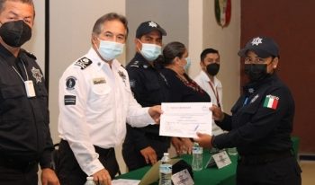 ASCIENDEN DE GRADO A 64  ELEMENTOS  DE SEGURIDAD PÚBLICA TABASCO