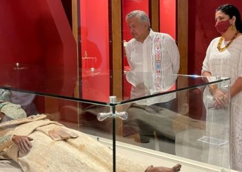 AMLO INAUGURA PABELLÓN DE LA REINA ROJA EN PALENQUE, CHIAPAS