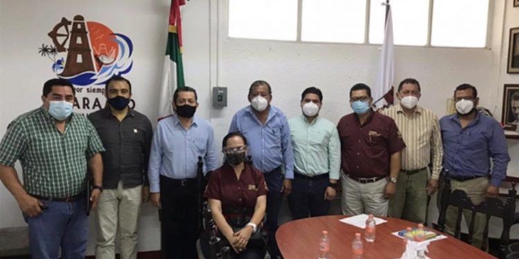 ACUERDAN TRABAJO CONJUNTO AUTORIDADES E IP PARA ATRAER INVERSIONES Y EMPLEOS EN PARAÍSO