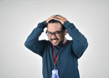 ¿CÓMO PUEDEN PROTEGER LOS PERIODISTAS SU SALUD MENTAL EN LA COBERTURA DE UNA CRISIS?