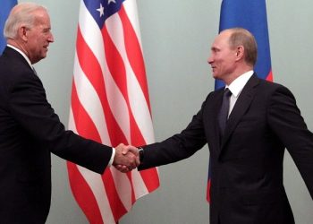 PUTIN ES UN »ASESINO», CONCUERDA JOE BIDEN