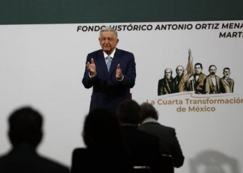 LÓPEZ OBRADOR CONVIERTE SU PRIMER INFORME DE 2021 EN UNA ODA AL EJÉRCITO