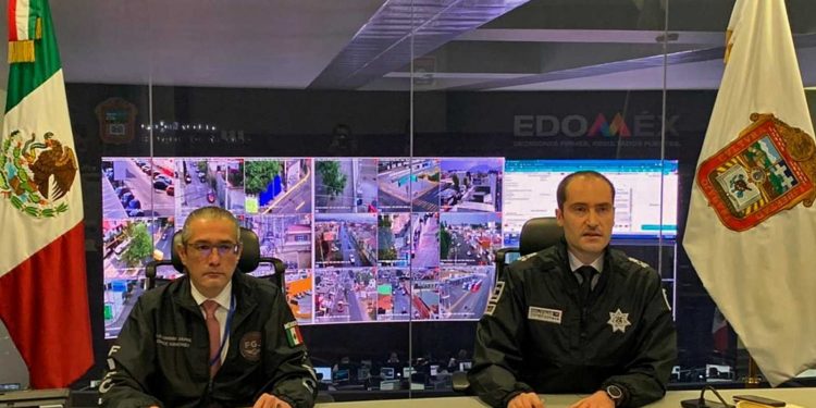 AL MENOS 13 POLICÍAS MUERTOS EN UNA EMBOSCADA EN EL CENTRO DE MÉXICO