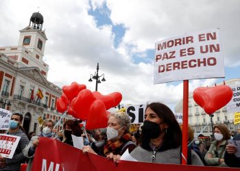 ESPAÑA APRUEBA LA EUTANASIA