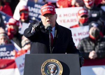 DONALD TRUMP NO DESCARTA COMPETIR EN ELECCIONES DE 2024