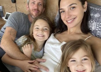 GAL GADOT ANUNCIA QUE ESTÁ EMBARAZADA