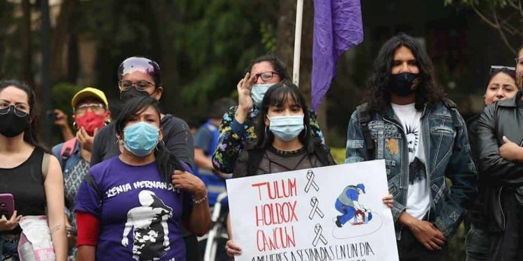 FEMINISTAS PIDEN JUSTICIA POR SALVADOREÑA MUERTA A MANOS DE POLICÍA EN TULUM