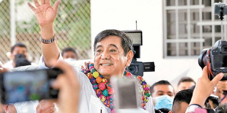 INE ANULA CANDIDATURA A GOBERNADOR DE FÉLIX SALGADO