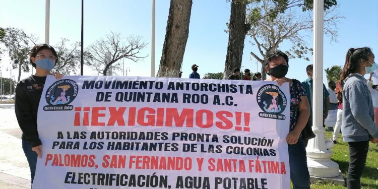 ANTORCHISTAS QUINTANARROENSES POSPONEN MARCHA; PRIVILEGIAN EL DIÁLOGO