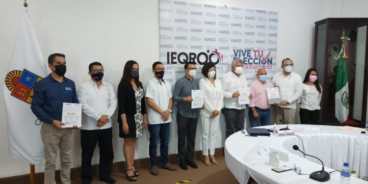 IEQROO APROBÓ CANDIDATURAS MUNICIPALES.