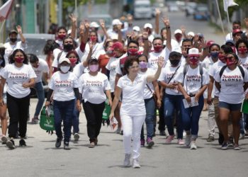JUANITA ALONSO ESCUCHA Y REGISTRA LAS NECESIDADES DE LA CIUDADANÍA
