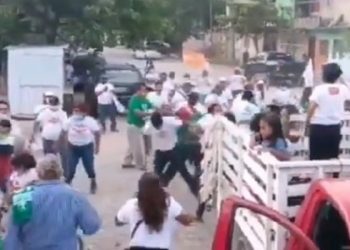 PELEA ENTRE MILITANTES DEL PVEM Y MOVIMIENTO CIUDADANO EN PUERTO VALLARTA, JALISCO