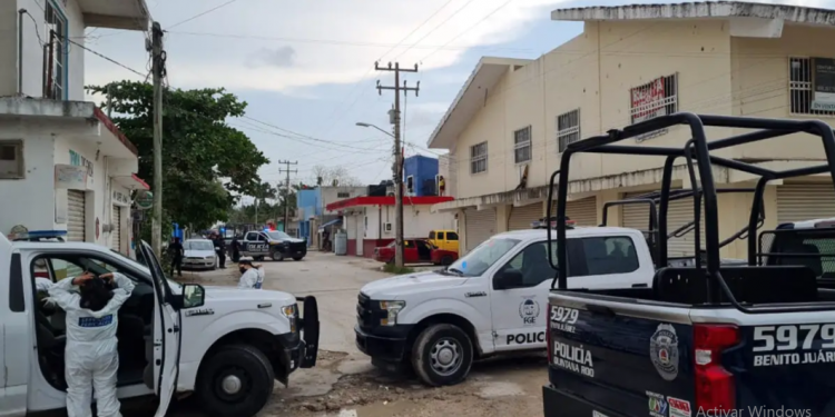 HALLAN A HOMBRE SIN VIDA, EN EL INTERIOR DE UN VEHÍCULO EN CANCÚN