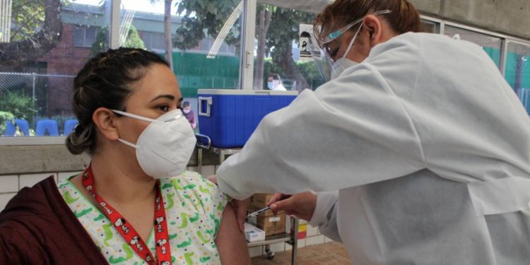 IMSS E ISSSTE NO CUENTAN AÚN CON VACUNAS CONTRA LA TUBERCULOSIS