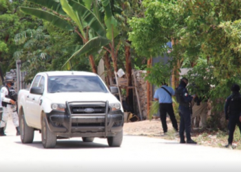 DETIENEN A PAREJA POR POSESIÓN DE DROGA EN FELIPE CARRILLO PUERTO