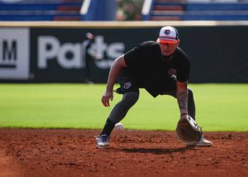 “ESTOY CONTENTO CON LO QUE HE VISTO EN EL BATEO” JAVIER ROBLES
