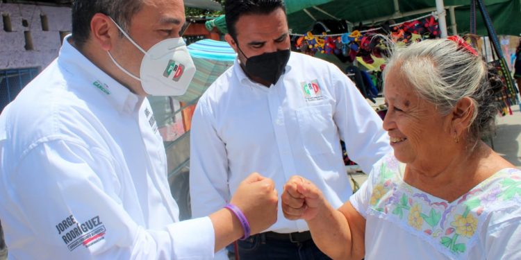 JORGE RODRÍGUEZ ESTRUCTURA UN PLAN PARA UN NUEVO CANCÚN