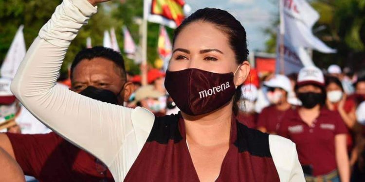 ANAHÍ GONZÁLEZ RECIBE EL APOYO DE LA ZONA MAYA